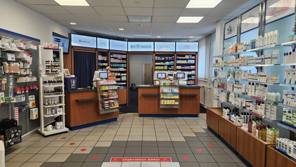 Filiale der Reil-Apotheke von Innen